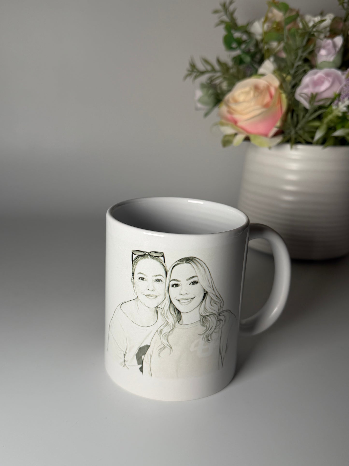 Personalised Fine Line Portrait Mug – Custom Mother & Daughter Illustration Gift