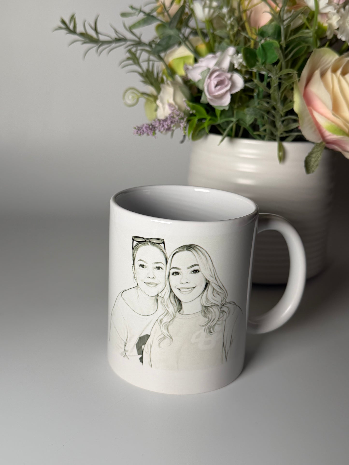 Personalised Fine Line Portrait Mug – Custom Mother & Daughter Illustration Gift
